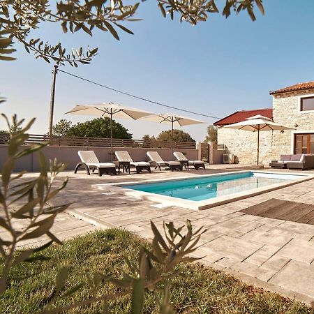 Haus Mila Villa Pavicini Exterior photo